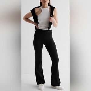 Express High-Waisted Athletic Casual Stretchy Flare Leggings Poly Spandex Size S